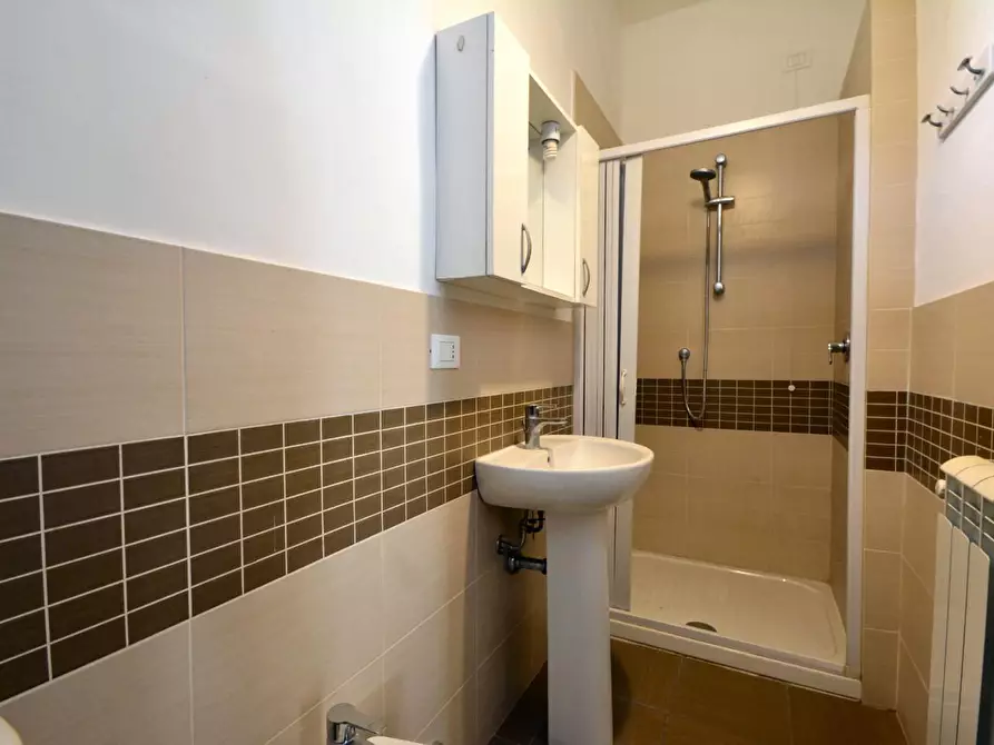 Immagine 21 di Villa in vendita  a Lucca