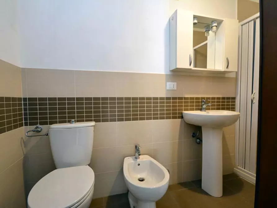 Immagine 22 di Villa in vendita  a Lucca