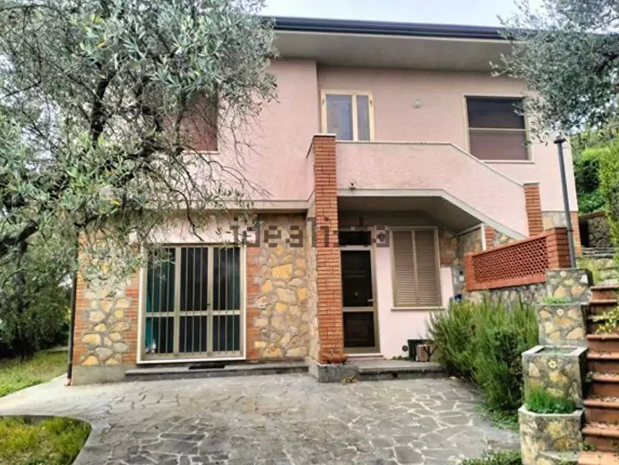 Immagine 28 di Villa in vendita  a Massarosa