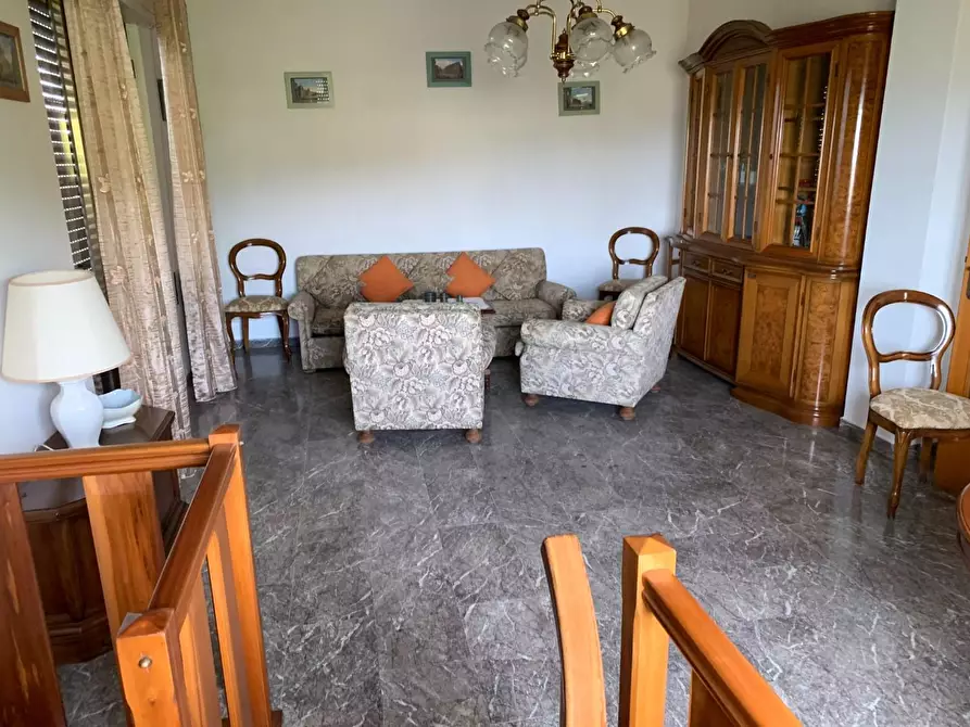 Immagine 5 di Villa in vendita  a Massarosa