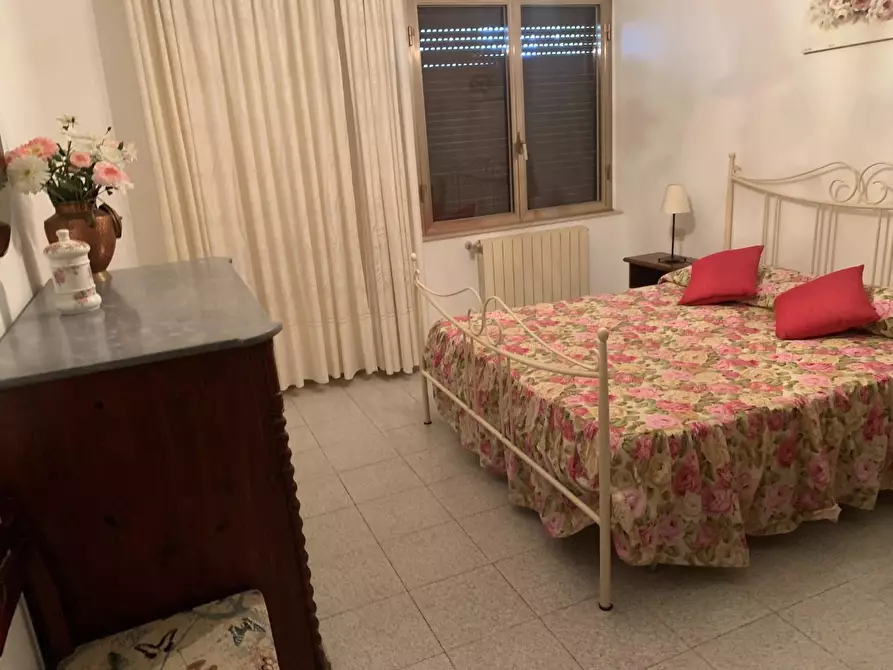 Immagine 8 di Villa in vendita  a Massarosa