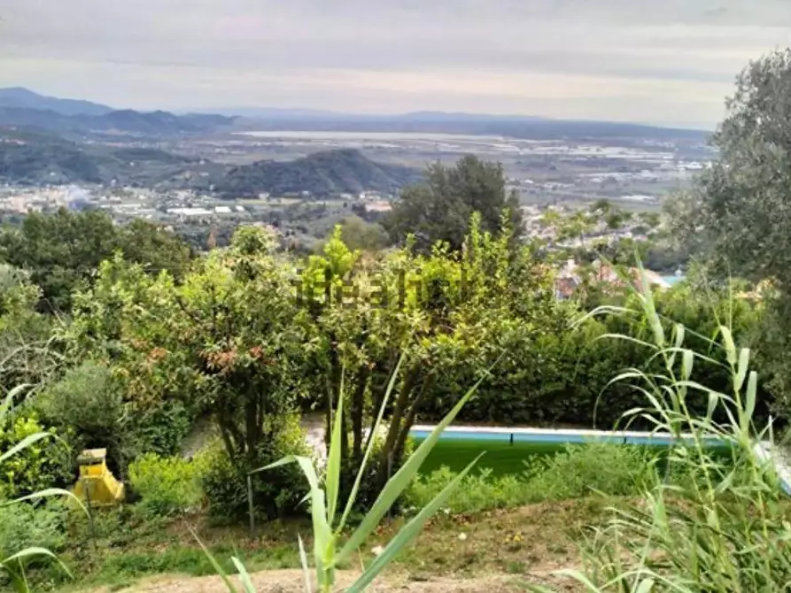 Immagine 42 di Villa in vendita  a Massarosa