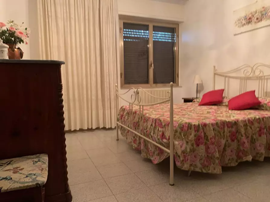 Immagine 7 di Villa in vendita  a Massarosa