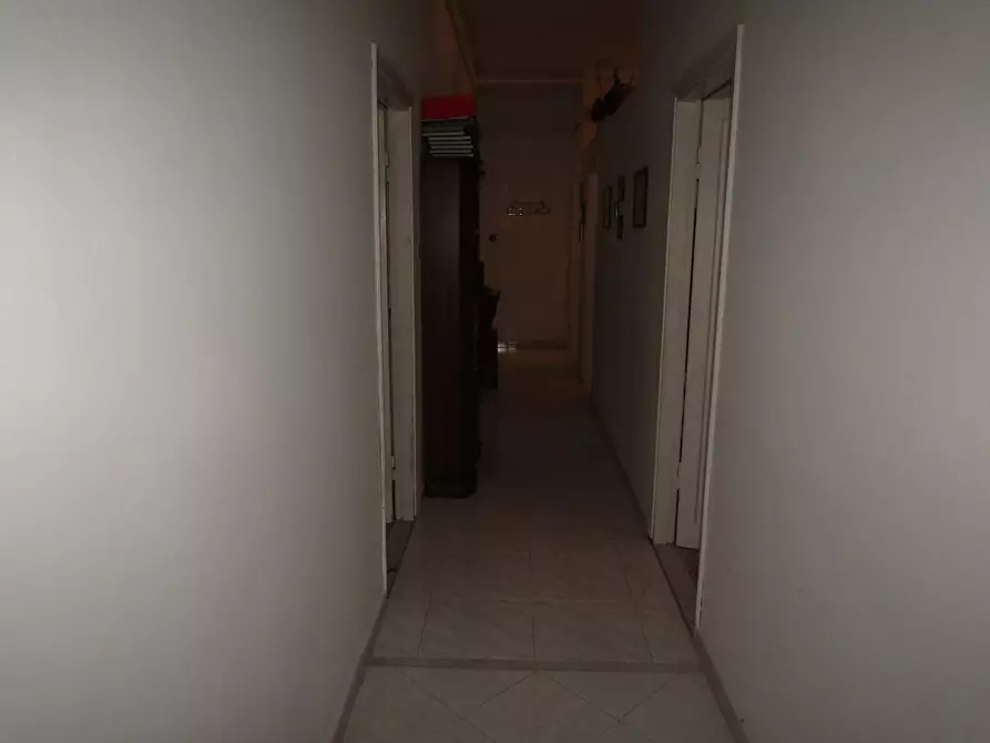 Immagine 12 di Appartamento in vendita  a Carrara