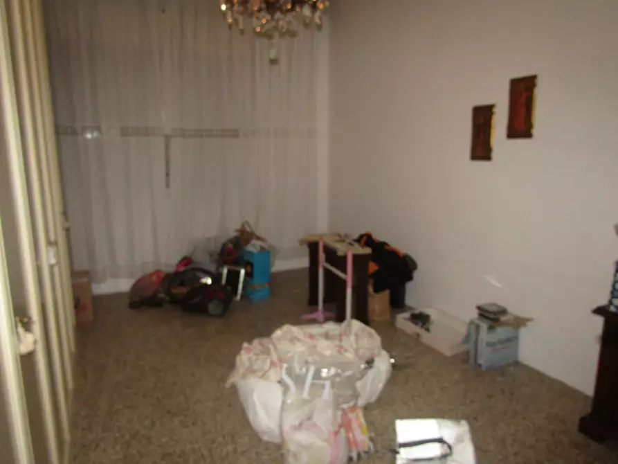 Immagine 11 di Appartamento in vendita  a Carrara