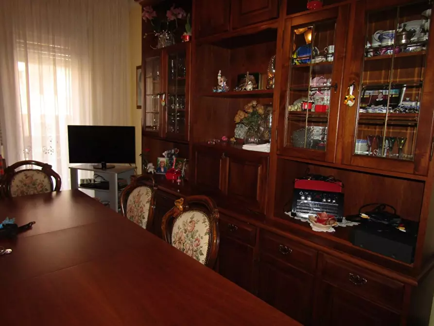 Immagine 6 di Appartamento in vendita  a Carrara