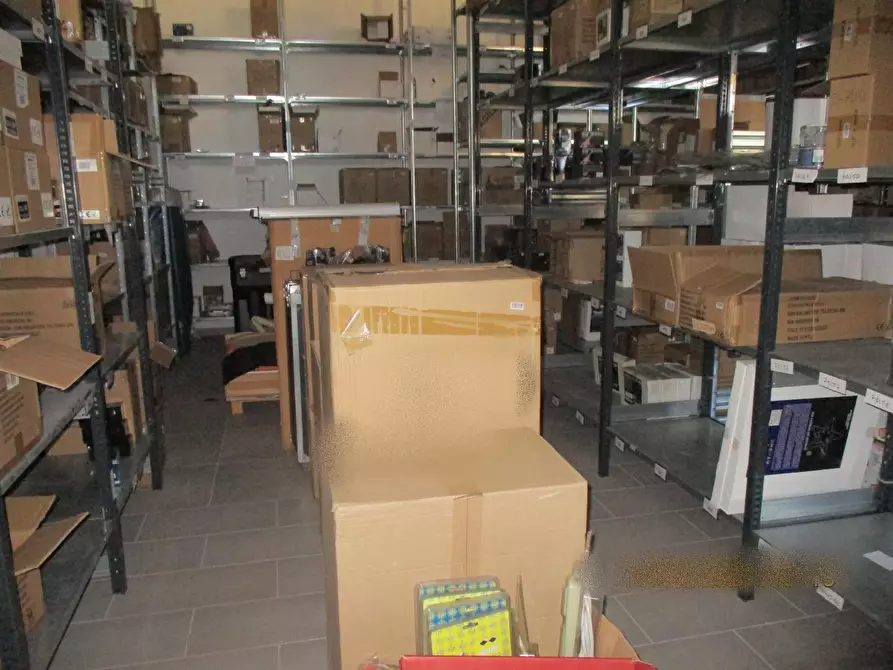 Immagine 8 di Attività artigianale in vendita  a Vicopisano