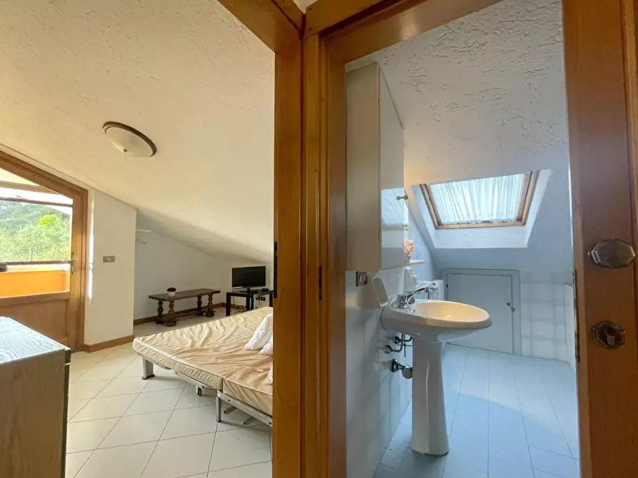 Immagine 28 di Villa in vendita  a Massarosa