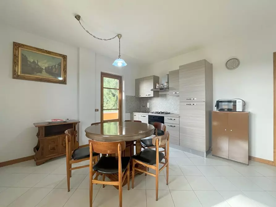 Immagine 6 di Villa in vendita  a Massarosa