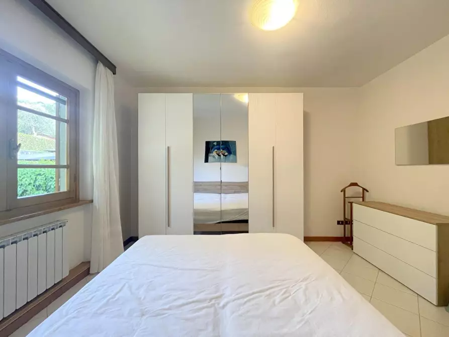 Immagine 15 di Villa in vendita  a Massarosa