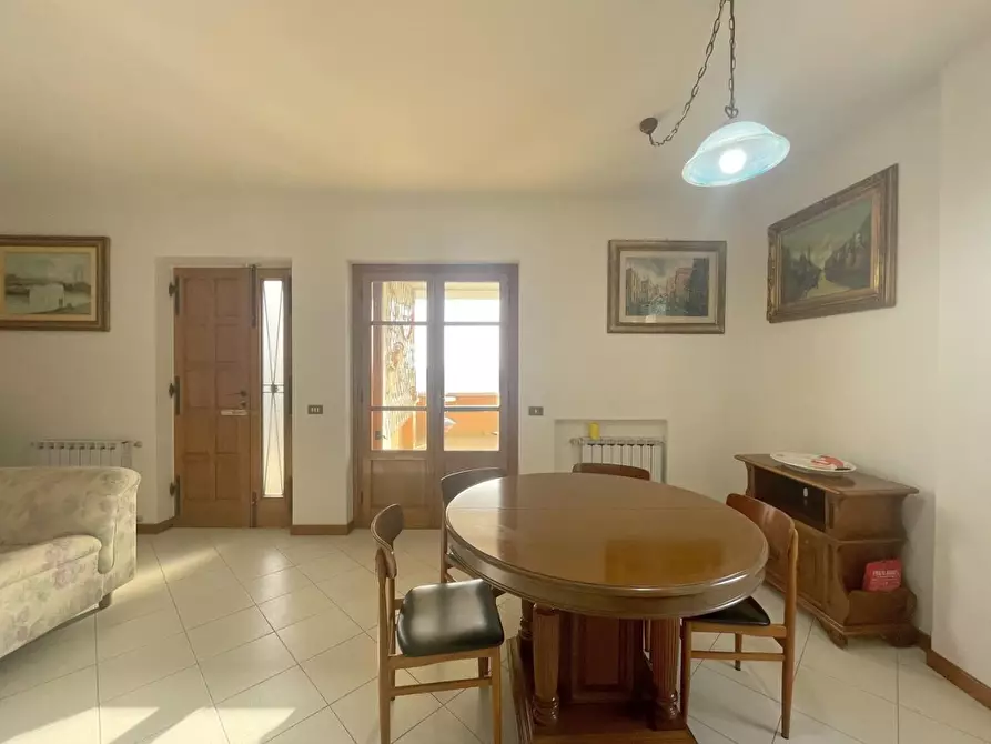 Immagine 9 di Villa in vendita  a Massarosa