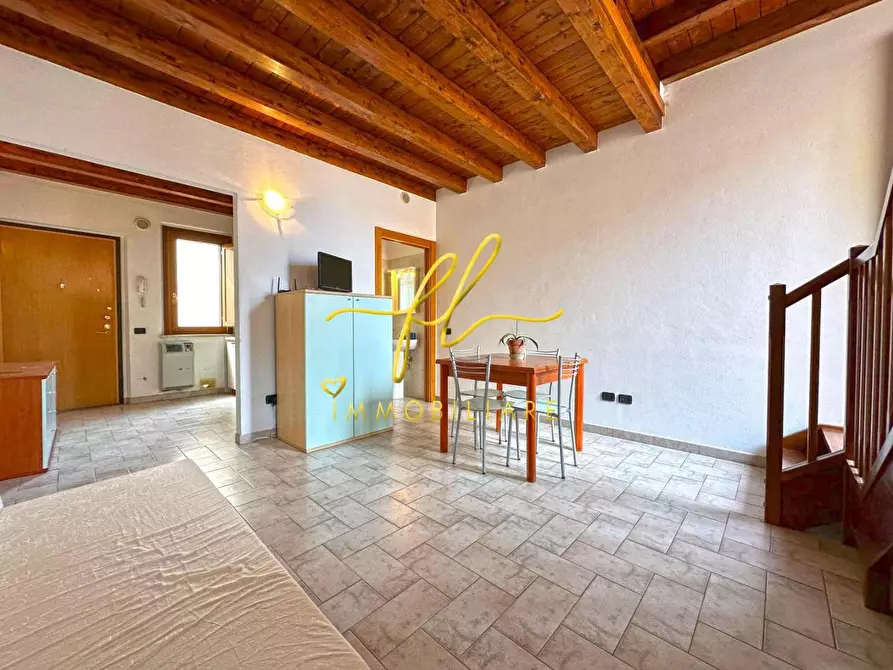 Immagine 5 di Appartamento in vendita  a San Vincenzo