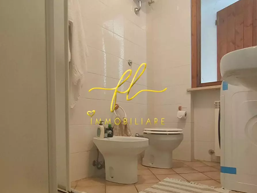 Immagine 11 di Appartamento in vendita  a Sassetta