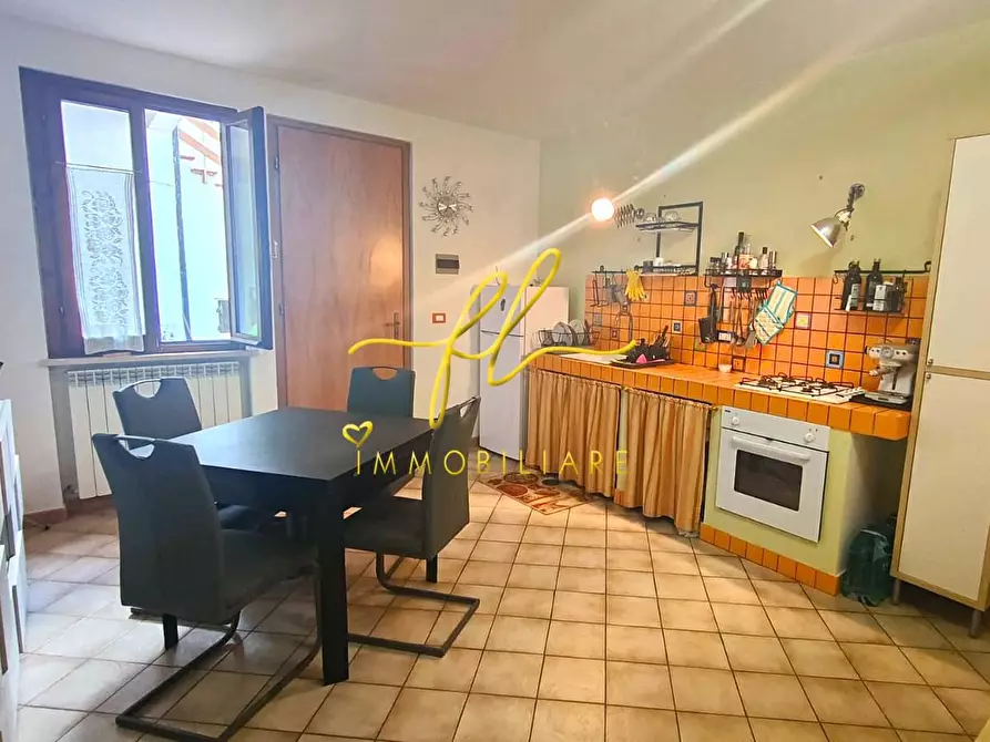 Immagine 3 di Appartamento in vendita  a Sassetta