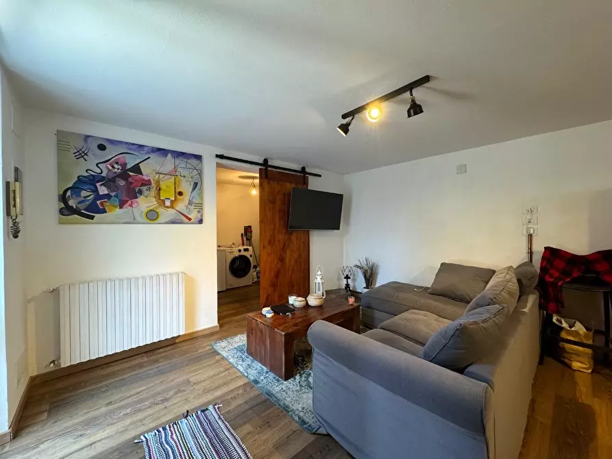 Immagine 5 di Porzione di casa in affitto  a Seravezza