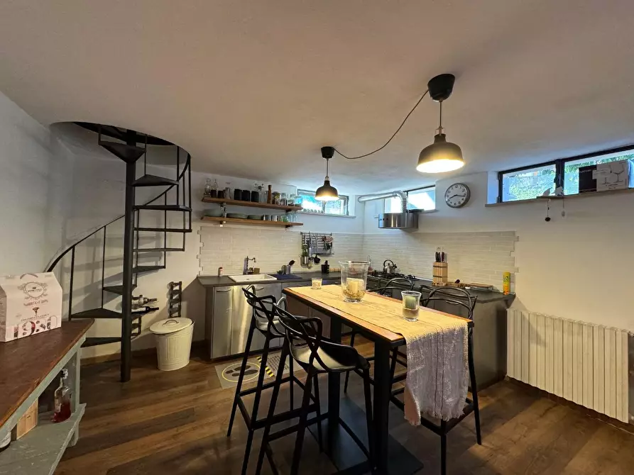 Immagine 4 di Porzione di casa in affitto  a Seravezza