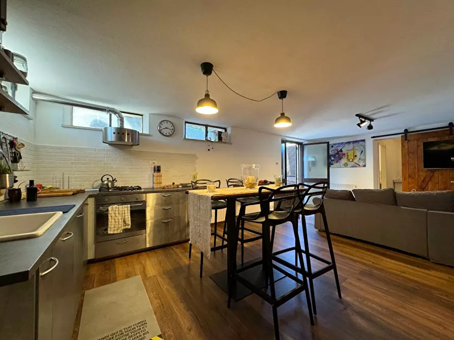 Immagine 3 di Porzione di casa in affitto  a Seravezza