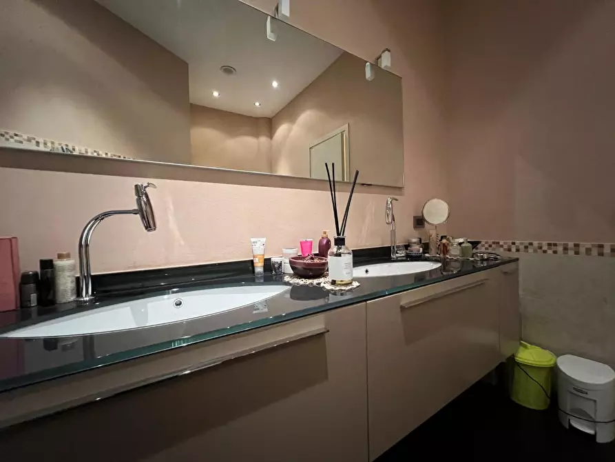 Immagine 22 di Casa semindipendente in vendita  a Empoli