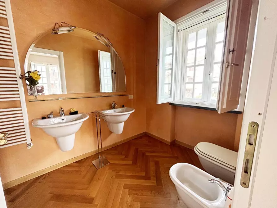 Immagine 14 di Villa in vendita  a Calcinaia