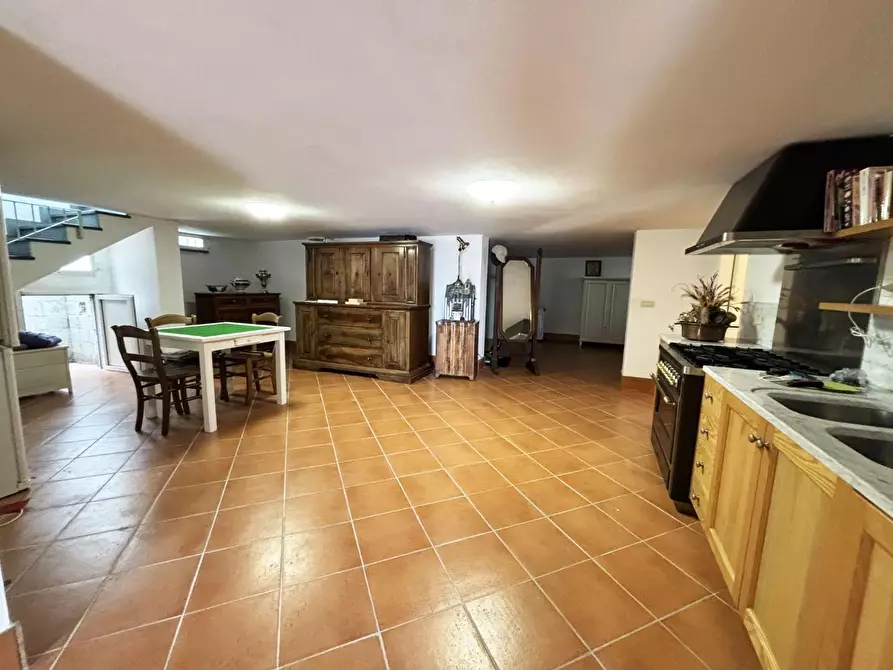 Immagine 23 di Villa in vendita  a Calcinaia