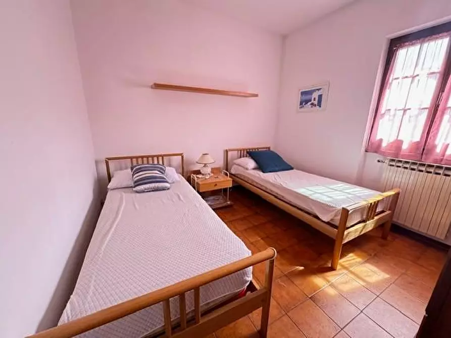 Immagine 12 di Villa in vendita  a Forte Dei Marmi