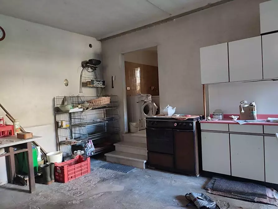 Immagine 18 di Casa indipendente in vendita  a Carrara