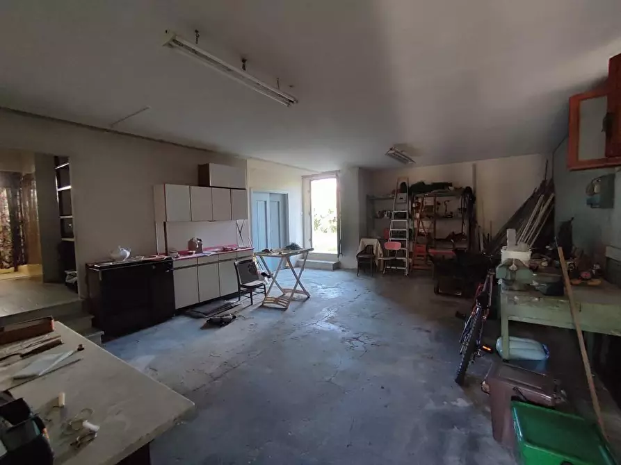 Immagine 20 di Casa indipendente in vendita  a Carrara