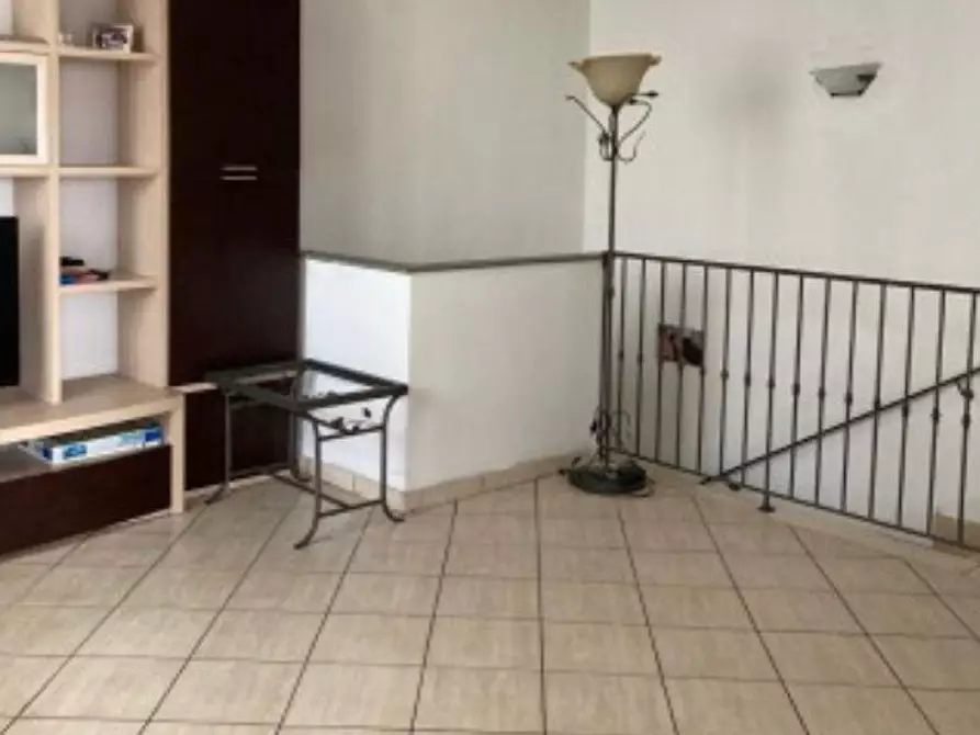 Immagine 1 di Appartamento in vendita  a Capraia E Limite