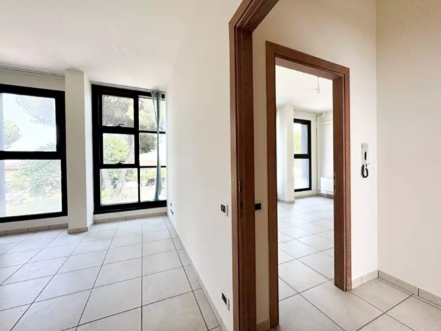 Immagine 9 di Ufficio in vendita  a Pontedera