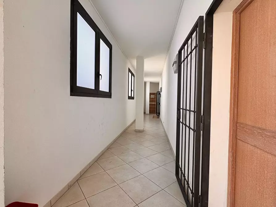 Immagine 20 di Ufficio in vendita  a Pontedera