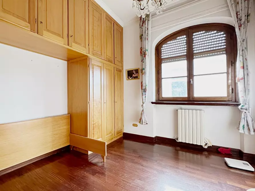 Immagine 28 di Villa in vendita  a Lucca