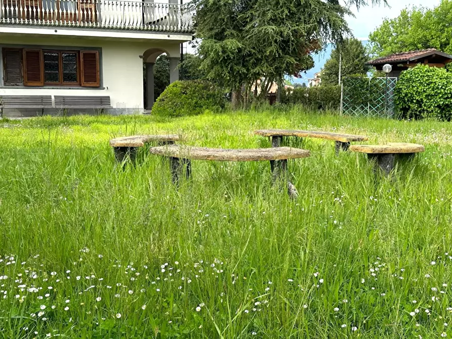 Immagine 44 di Villa in vendita  a Lucca