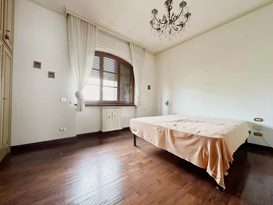 Immagine 36 di Villa in vendita  a Lucca
