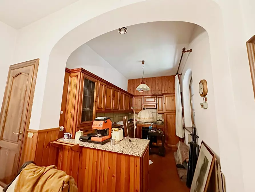 Immagine 23 di Villa in vendita  a Lucca