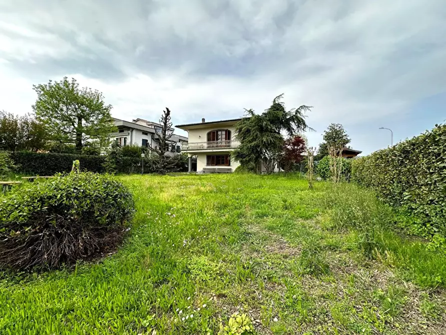 Immagine 45 di Villa in vendita  a Lucca