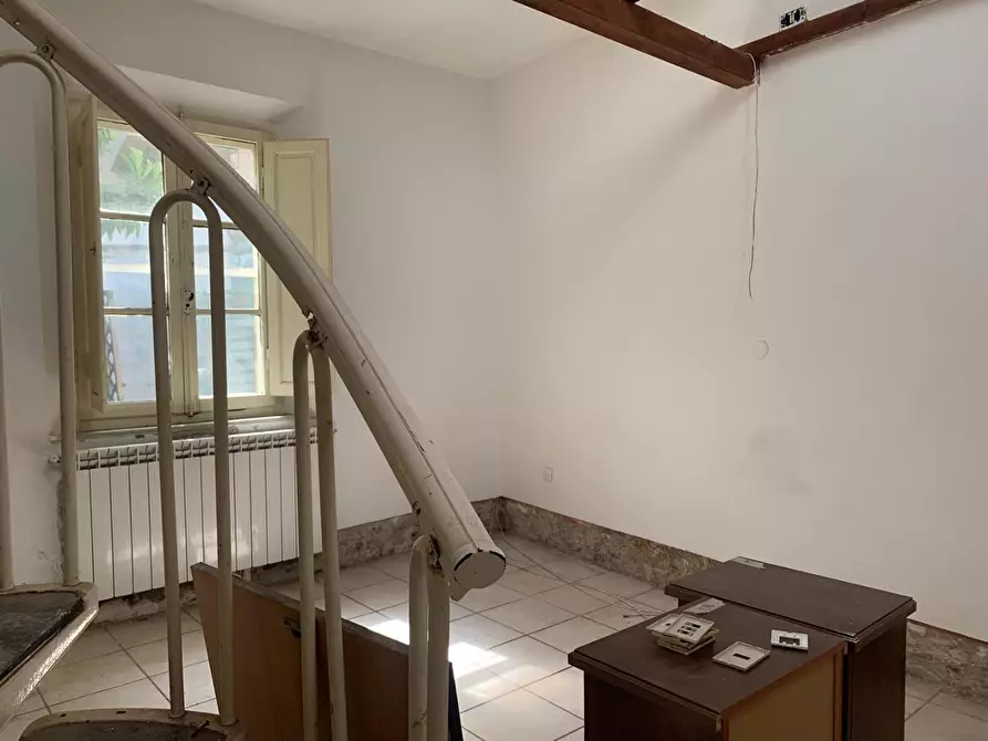 Immagine 9 di Appartamento in vendita  a Pisa