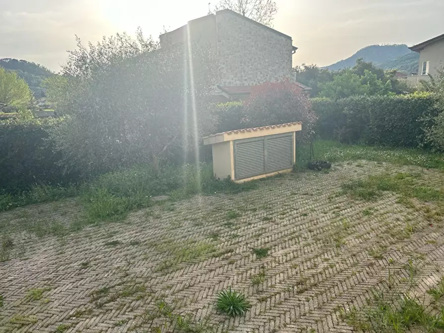 Immagine 47 di Villa in vendita  a Massarosa