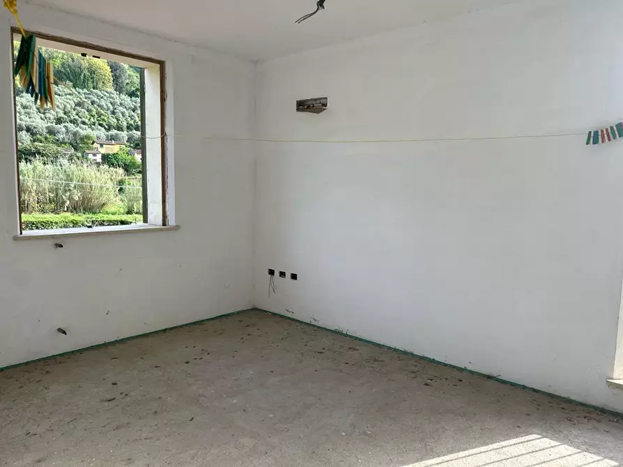 Immagine 23 di Villa in vendita  a Massarosa