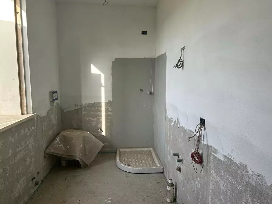 Immagine 22 di Villa in vendita  a Massarosa