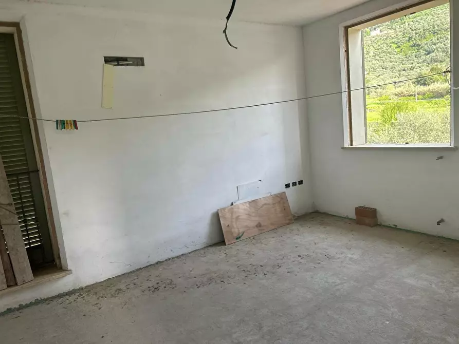 Immagine 19 di Villa in vendita  a Massarosa