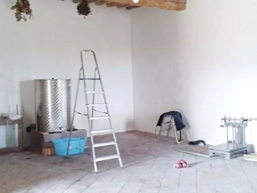 Immagine 21 di Palazzo in vendita  a Colle Di Val D'elsa