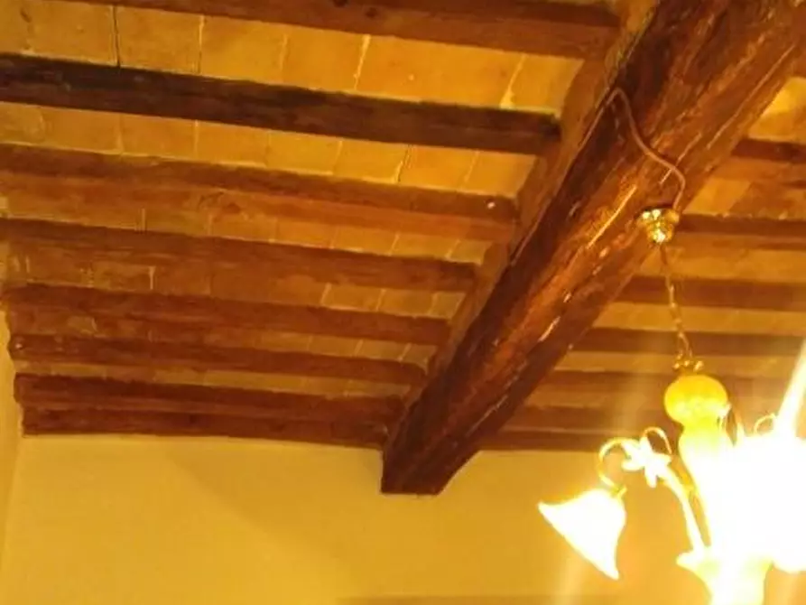 Immagine 42 di Palazzo in vendita  a Colle Di Val D'elsa