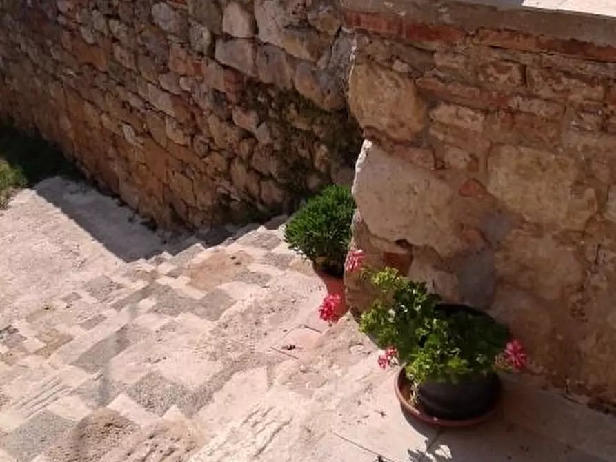 Immagine 46 di Palazzo in vendita  a Colle Di Val D'elsa