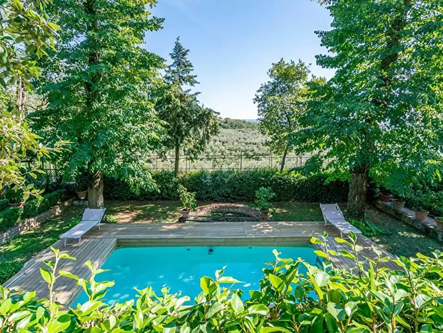 Immagine 48 di Immobile di prestigio in vendita  a Larciano