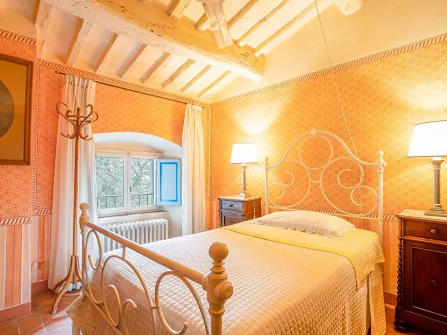 Immagine 18 di Immobile di prestigio in vendita  a Larciano