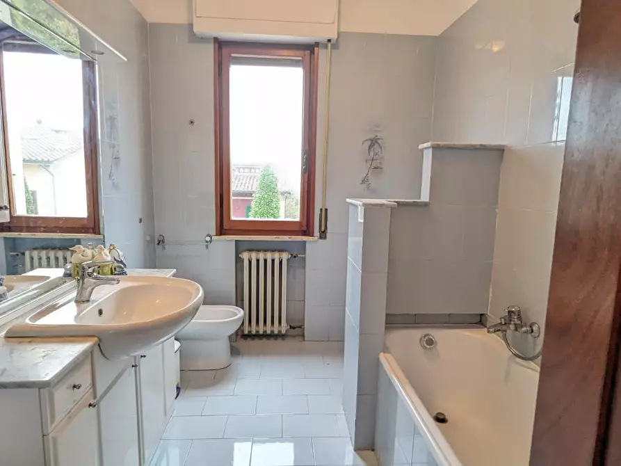 Immagine 9 di Appartamento in vendita  a Cerreto Guidi