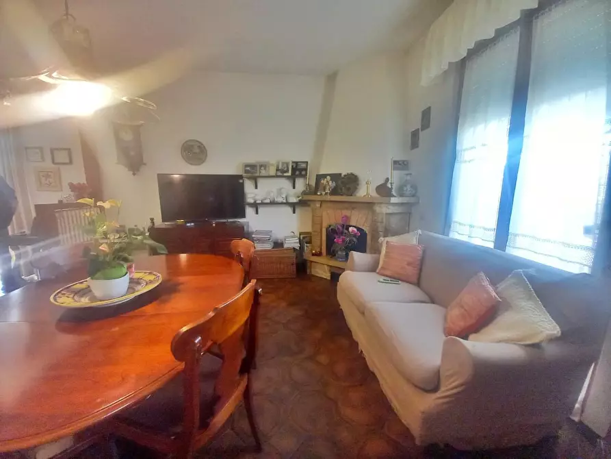 Immagine 8 di Appartamento in vendita  a Cecina