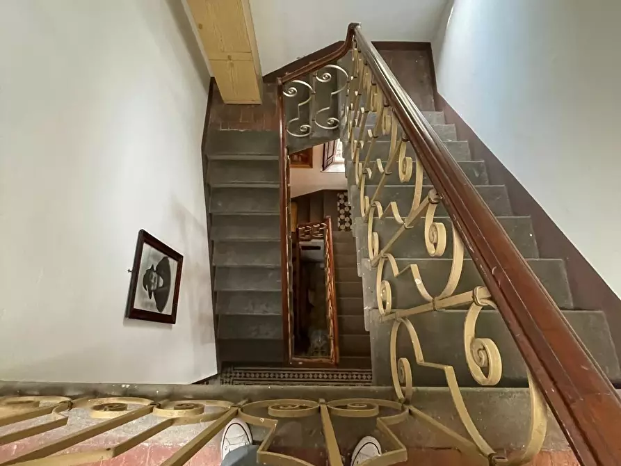 Immagine 7 di Villa in vendita  a Capannori