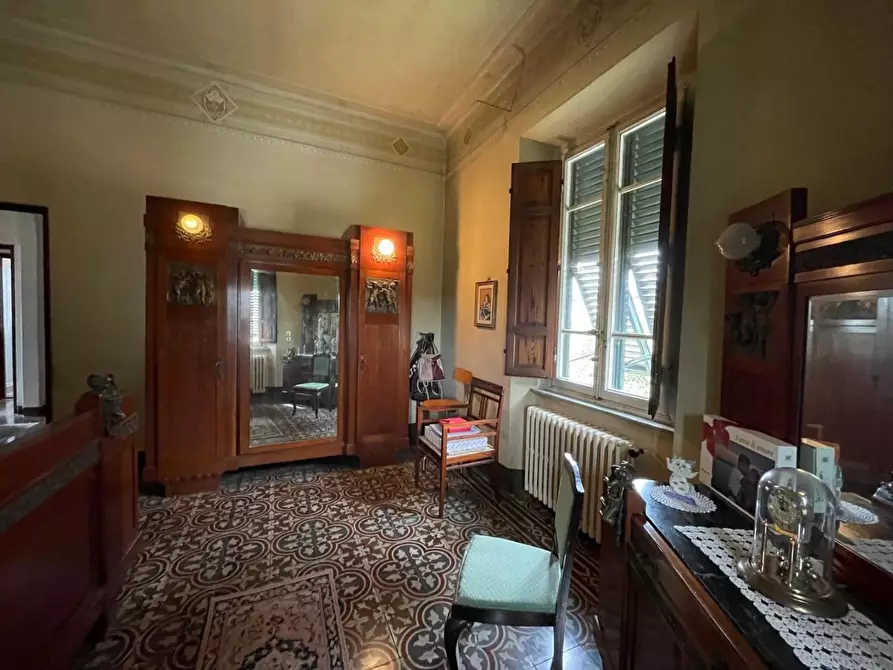 Immagine 21 di Villa in vendita  a Capannori