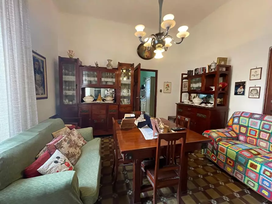 Immagine 36 di Villa in vendita  a Capannori